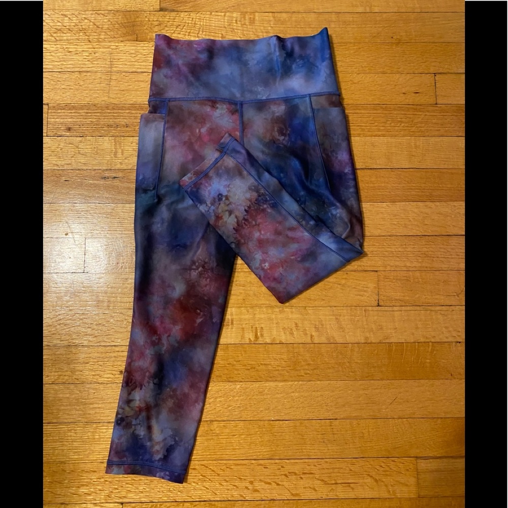 Athleta Salutation II Capri Leggings